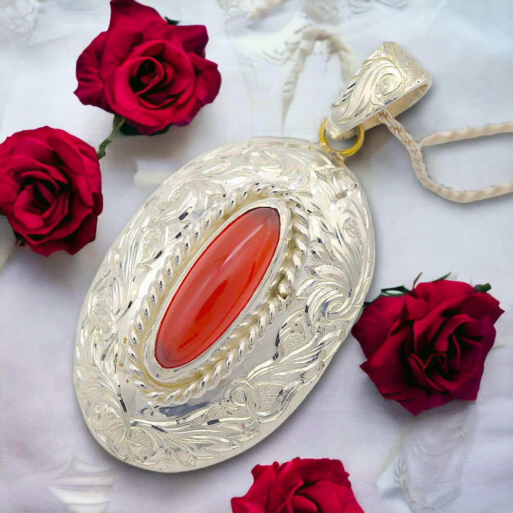 IMULTAの彫金ジュエリー QUEEN's necklase ネックレス