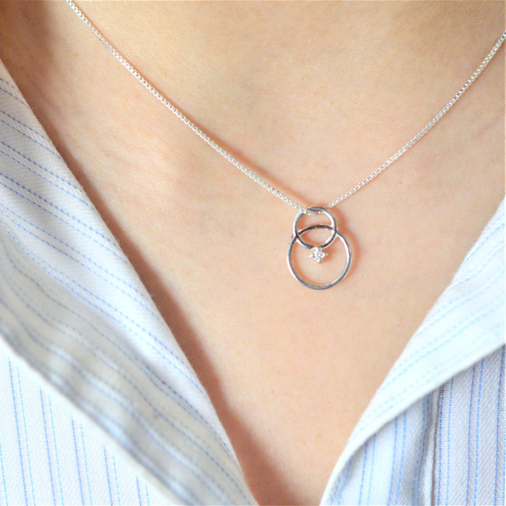 IMULTAの彫金ジュエリー RingRing-Zir ネックレス