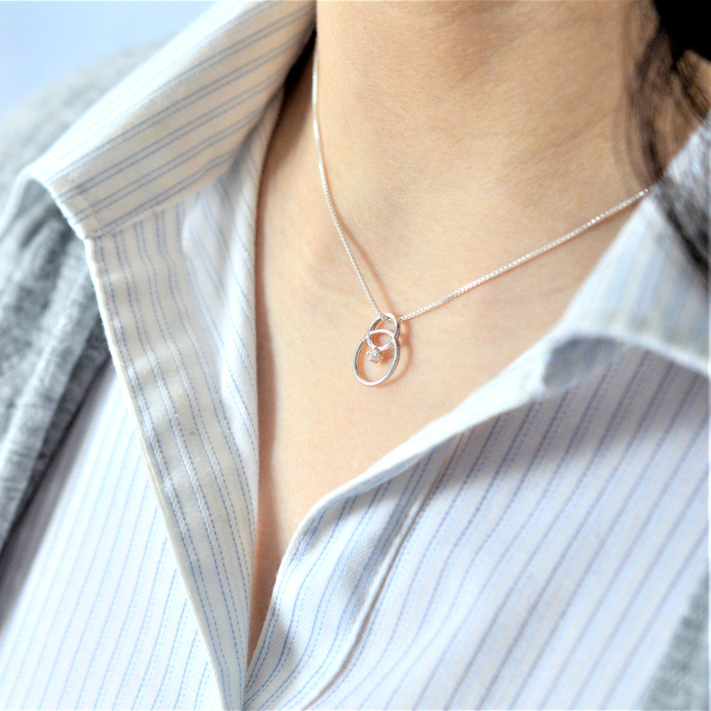 IMULTAの彫金ジュエリー RingRing-Zir ネックレス