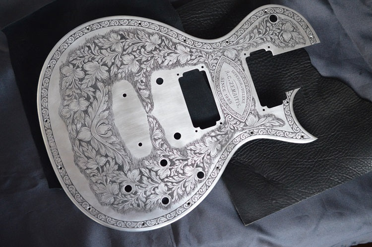 IMULTAの彫金オーダー ギター ゼマイティス