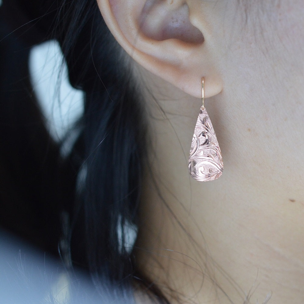 IMULTAの彫金ジュエリー Fortuna ピアス