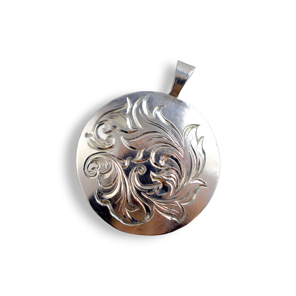 IMULTAの彫金ジュエリー Souvenir ネックレス