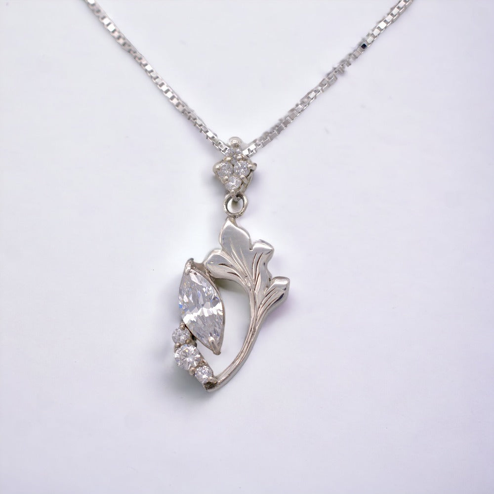 IMULTAの彫金ジュエリー Water drops ネックレス