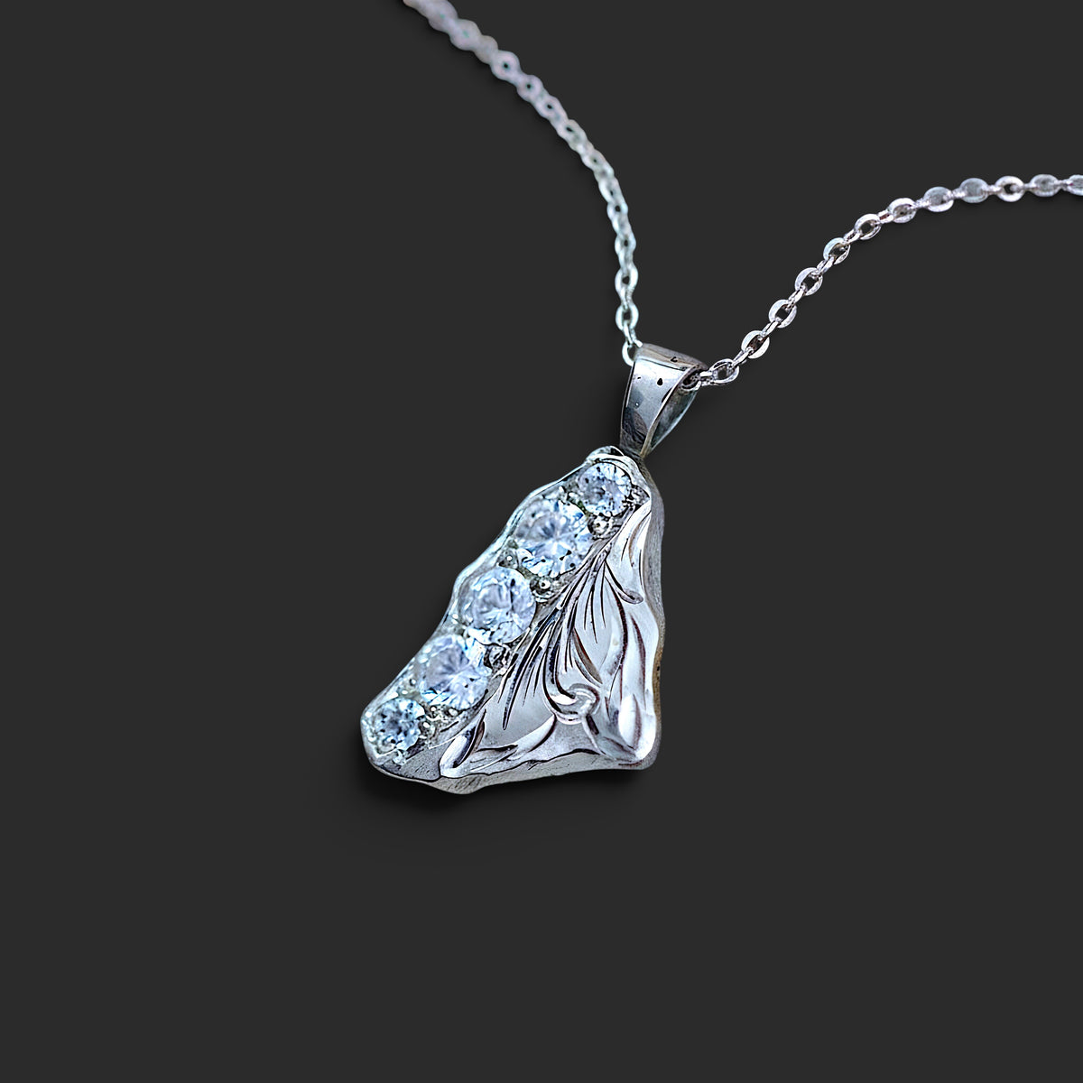 IMULTAの彫金ジュエリー fractal ネックレス