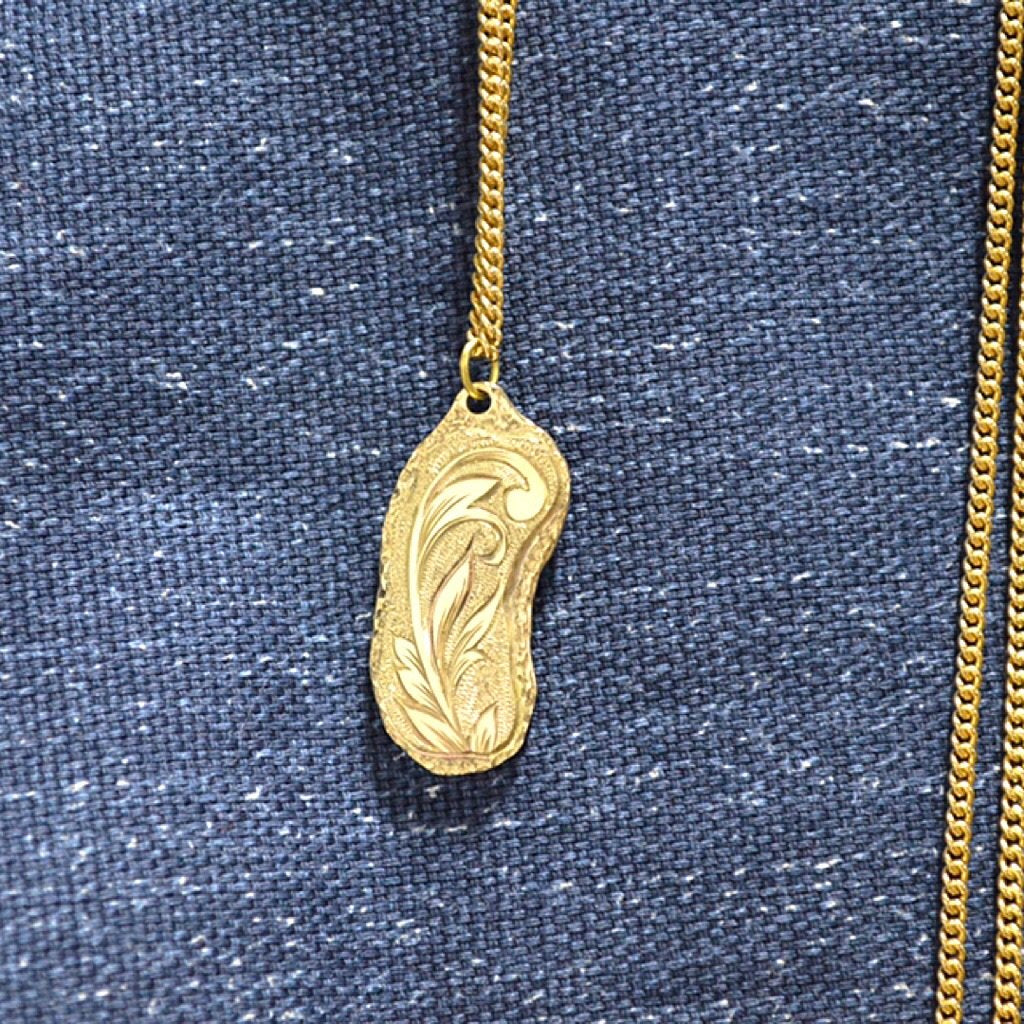 IMULTAの彫金ジュエリー peanuts ネックレス