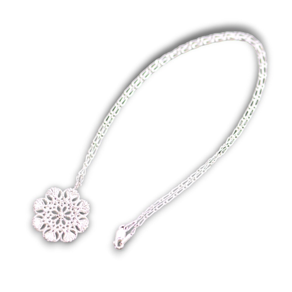 IMULTAの彫金ジュエリー powder snow ネックレス