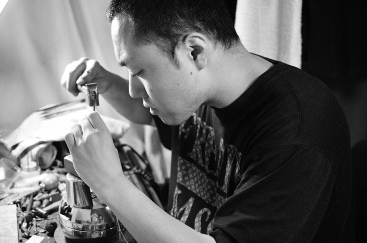 IMULTA代表彫金師 上谷俊介