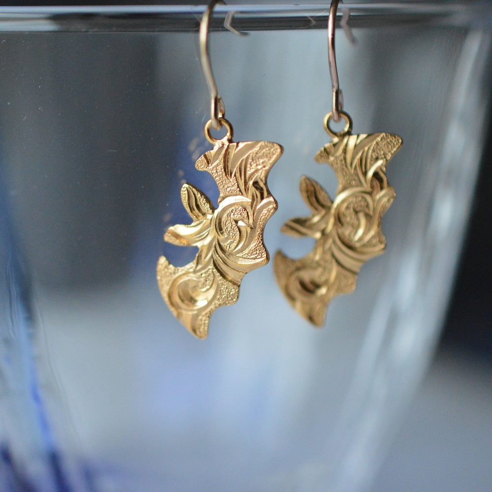 IMULTAの彫金ジュエリー　BAT　ピアス