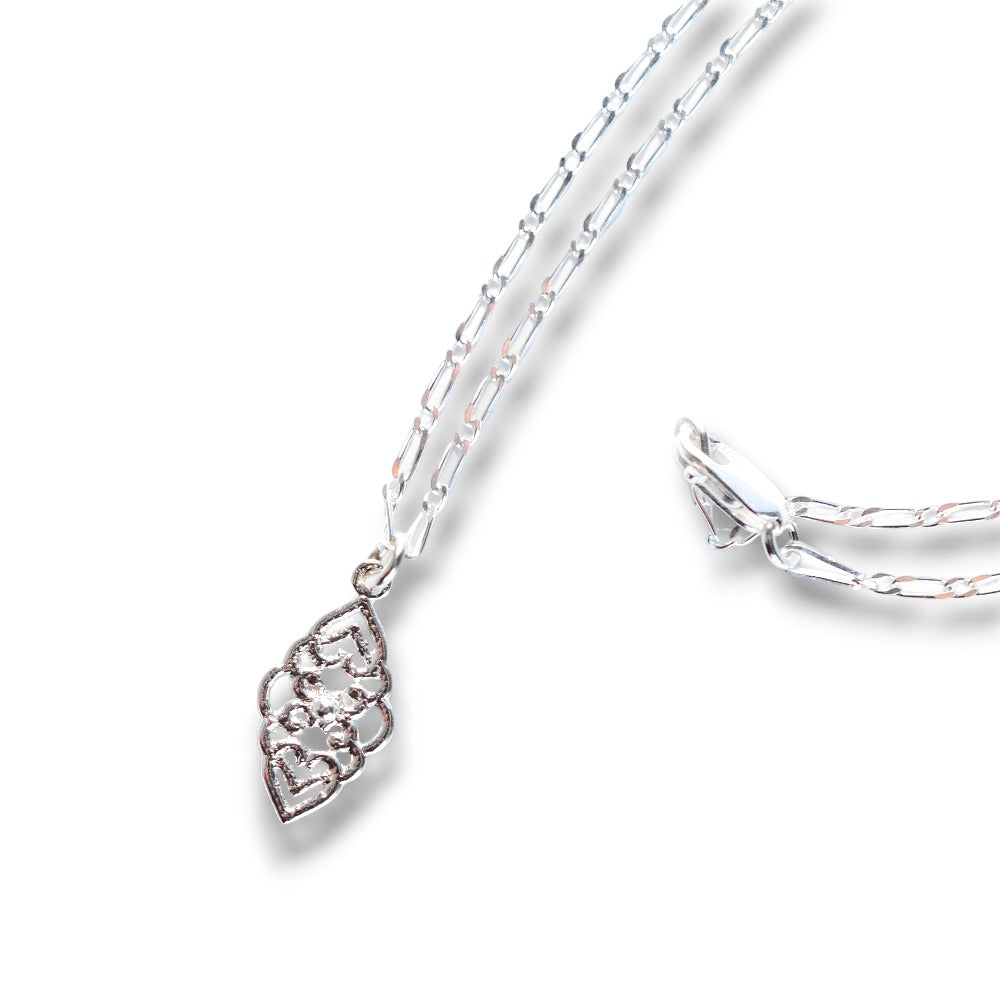 IMULTAの彫金ジュエリー　secret little heart　ネックレス