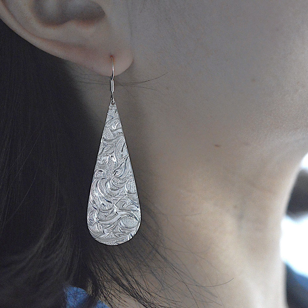 Thetis ピアス シルバー925 唐草 手彫り 彫金 | IMULTA