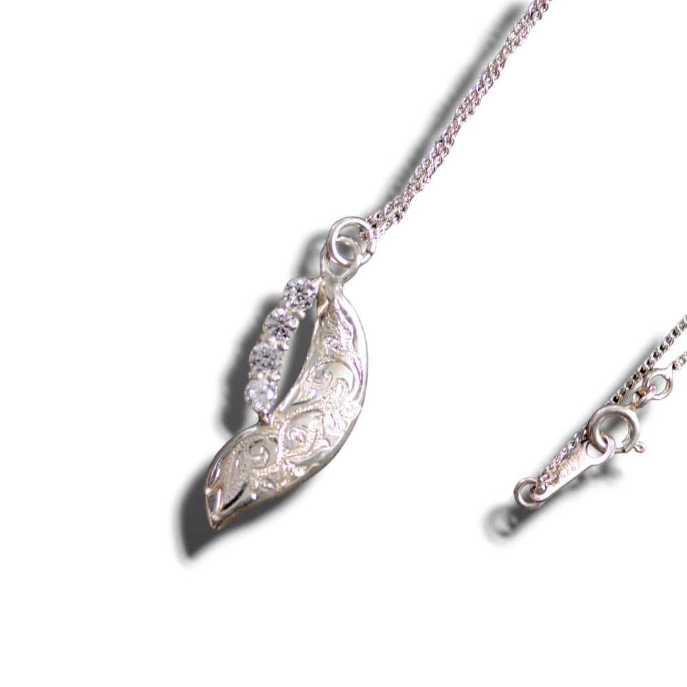 IMULTAの彫金ジュエリー　dew　ネックレス