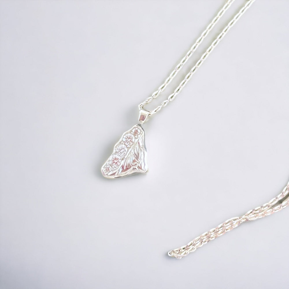 IMULTAの彫金ジュエリー　fractal　ネックレス