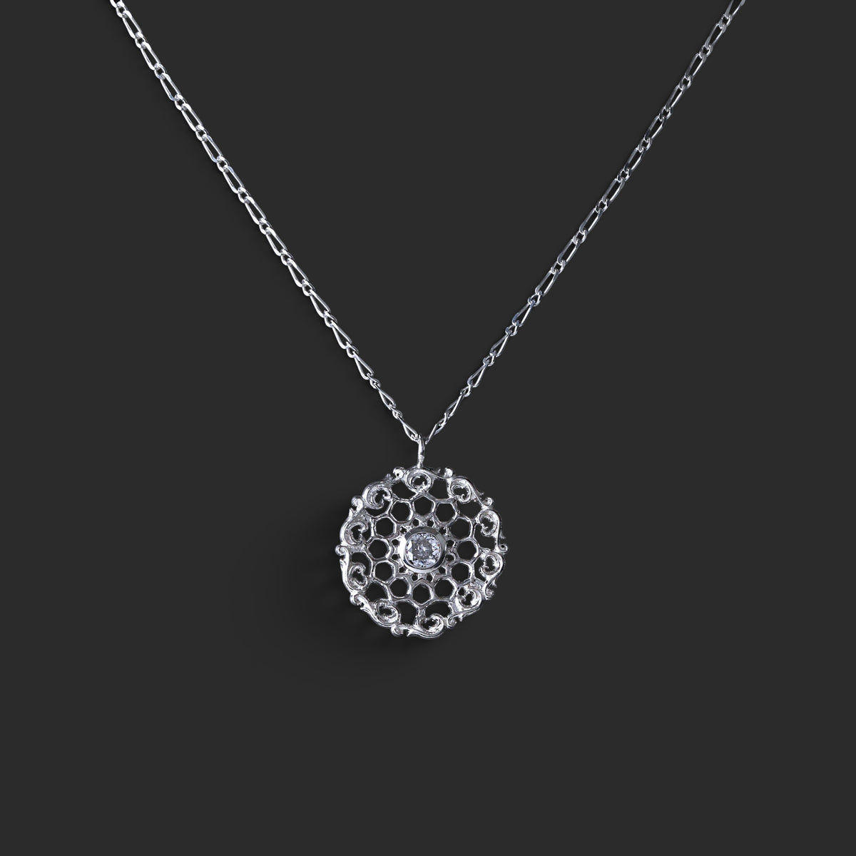 IMULTAの彫金ジュエリー　large vortex　ネックレス