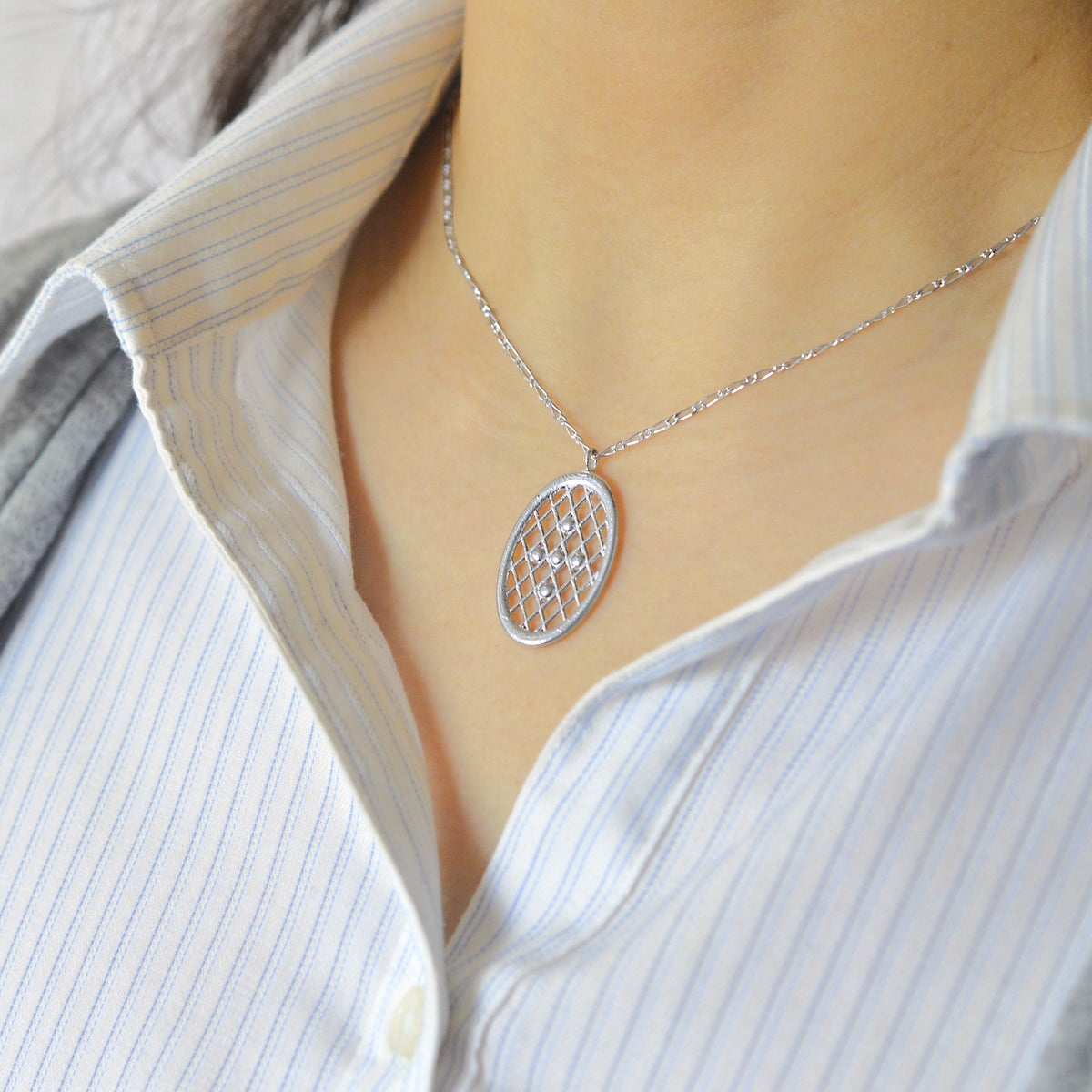 IMULTAの彫金ジュエリー　lattice　ネックレス