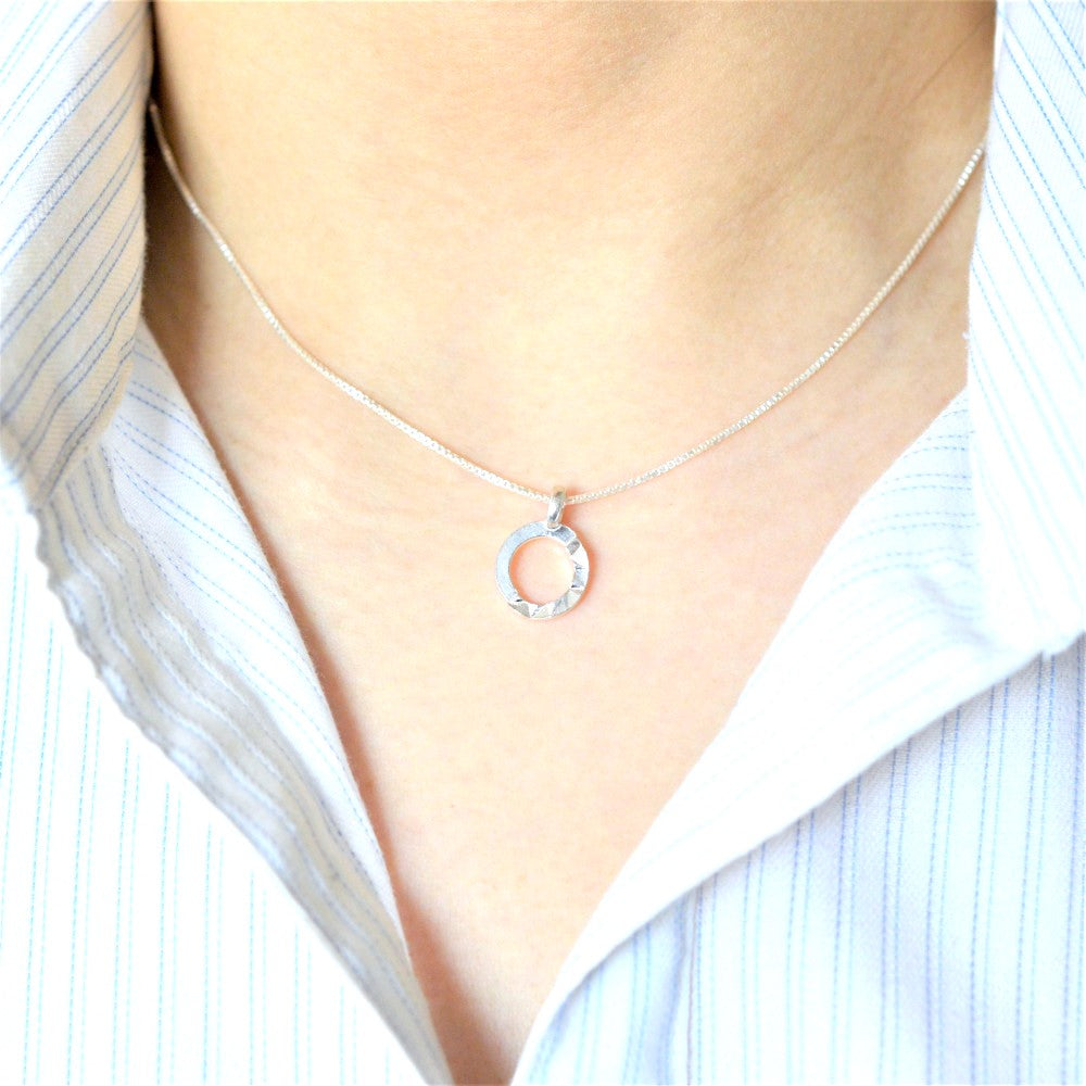 IMULTAの彫金ジュエリー　round　ネックレス