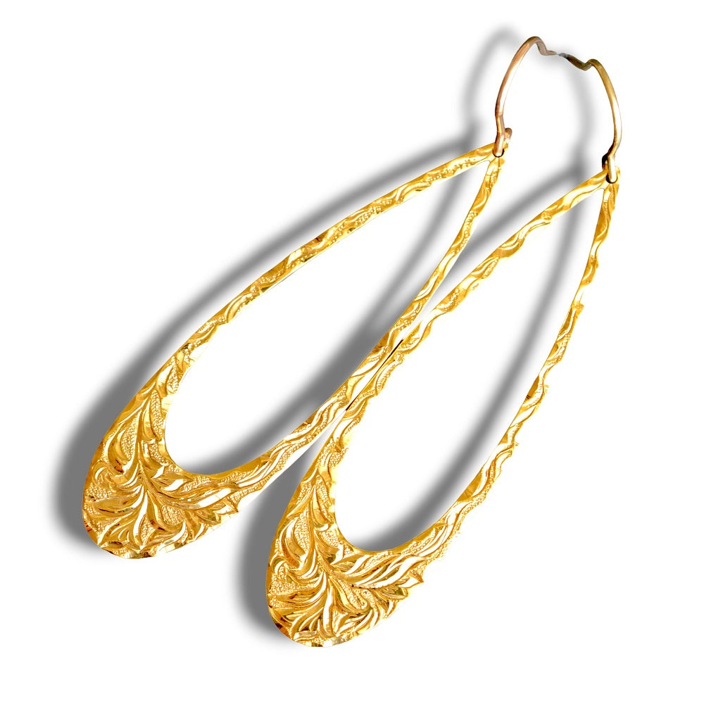 IMULTAの彫金ジュエリー　waltz　ピアス